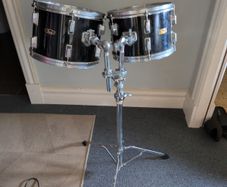Vintage Pearl toms and stand