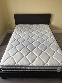 4ft 6 Large Double Bed Frame & Mattress