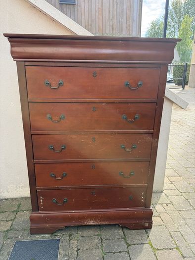 Chest with 6 drawers