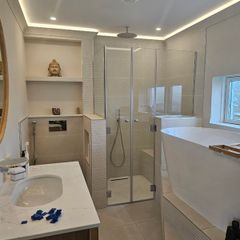 Bespoke Shower Enclosure Glass