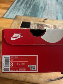 Nike trainers size UK 8 ( small fitting) probably more like a UK 7
