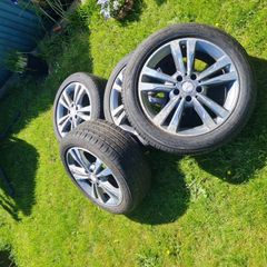 Mercedes e class alloys 17"