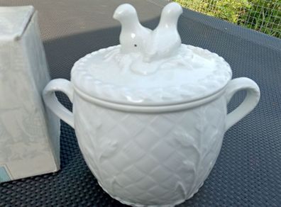 Beautiful Royal Worcester Oven/Table Dish