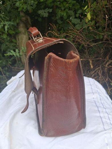 Stunning Hand Made Mid Century Irish Leather Satchel
