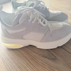 DKNY Rachy white chunky runner