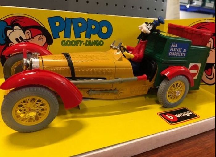 Disney Goofy year 1985 scale 1/18