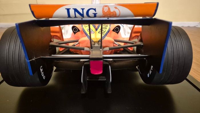 A 1:6 scale (32 inches long Formula 1 car) limited edition model of the 2007 Season ING Renault R27 F1 Team car