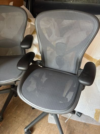herman miller aeron chairs