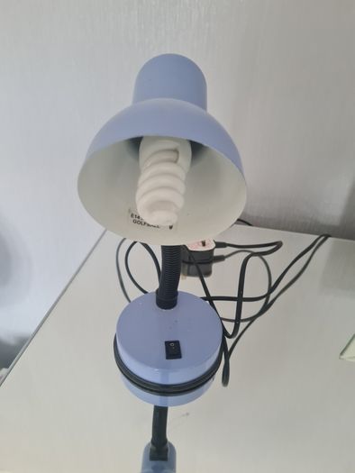 desk lamp