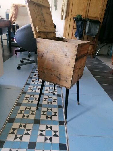 Vintage Atomic table legs, 60's new old stock