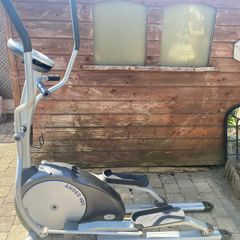 Free Cross Trainer
