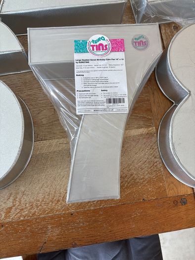 cake tins