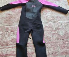 wetsuit