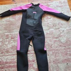 wetsuit