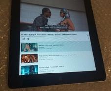 Apple iPad - Silver