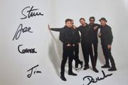 The stunning signed photo