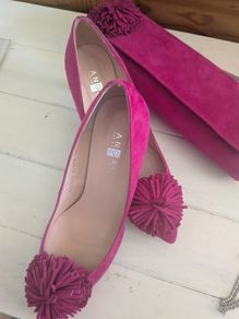 Ladies shoes,size 5