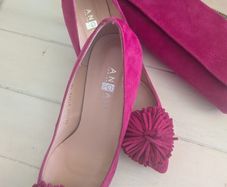 Ladies shoes,size 5