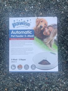 Dog Pet Feeder