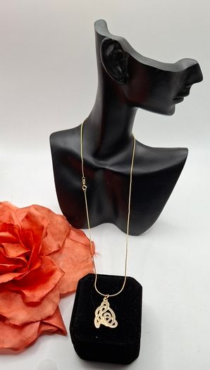 9ct  yellow gold necklace