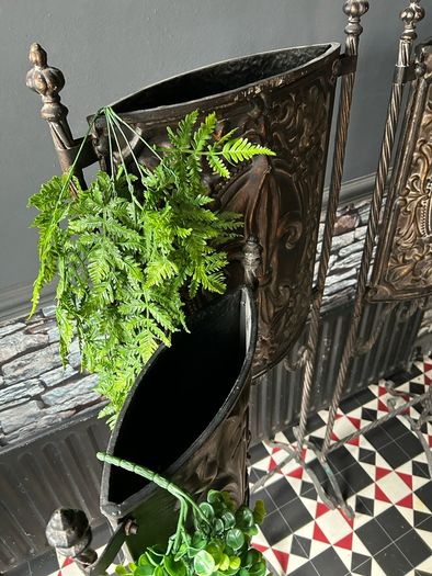 Fluer de lis verde planters