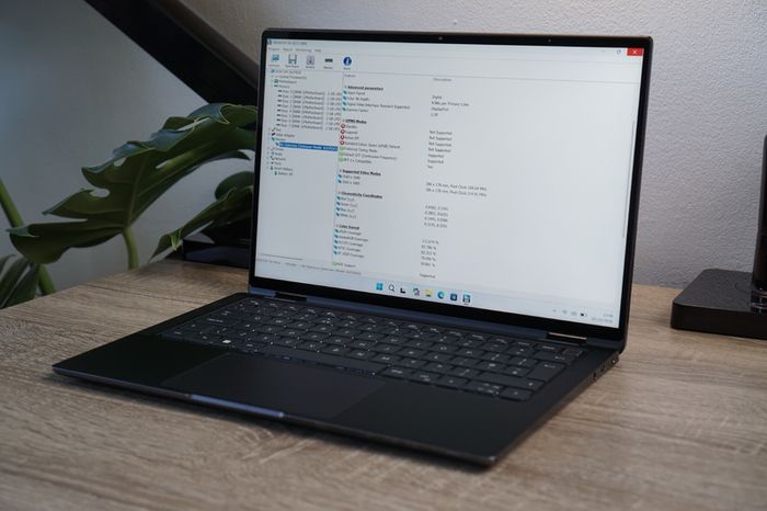 Premium Dell Latitude 9330 2in1 | 13.3" QHD+ Touch | i7-1260U | 16GB DDR5 | 512GB