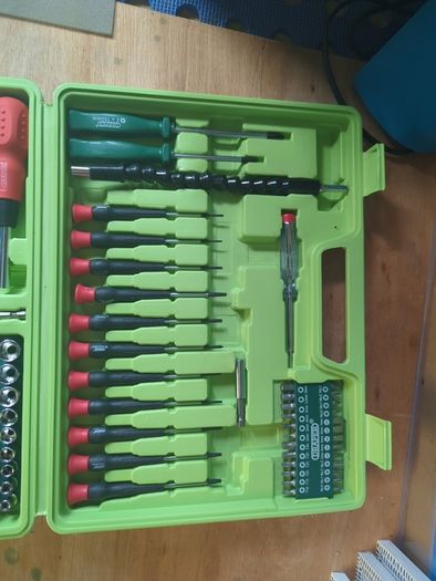 Draper 70 piece tool set