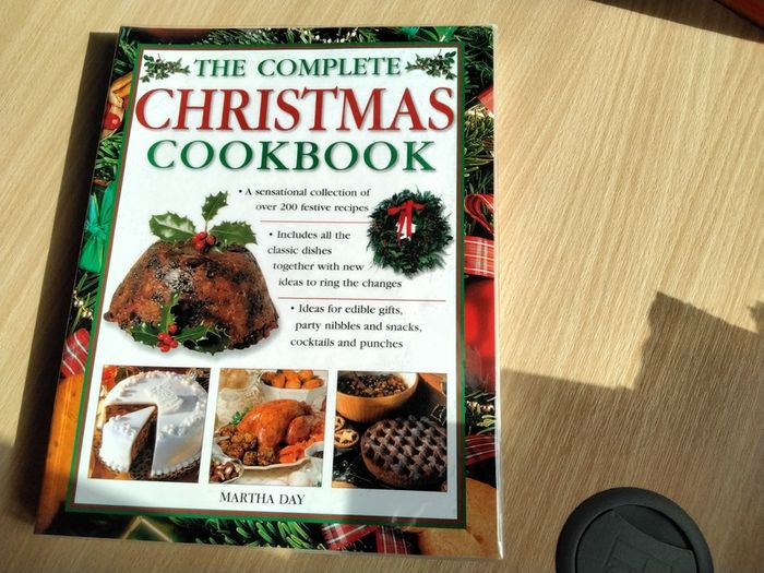 The Com0lete Christmas Cookbook - New