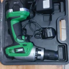 ROK Cordless Drill, Model SKU1114547, in with Battery and charger in Hard Case, and in excellent condition