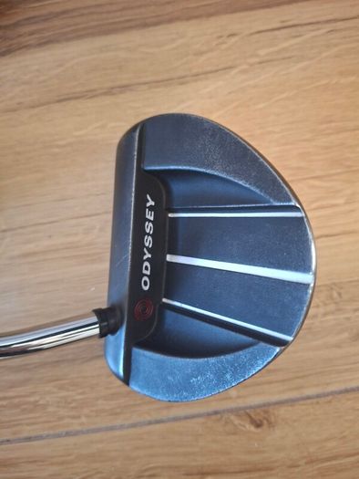 Odyssey Black V-Line White Hot Pro Putter