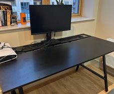 IKEA UTESPELARE Desk, Excellent Condition