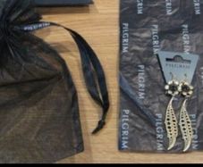 Nice gift!! Pilgrim drop black gold plated floral and leaf design earrings
