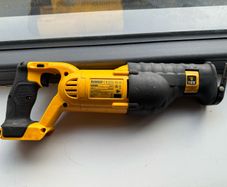 DeWalt DCS380 18V XR Reciprocating Saw