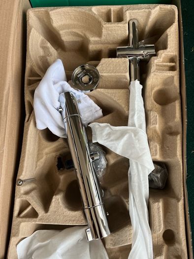 Hans grohe crometta T bar shower