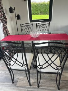 Dining table and 4 chairs