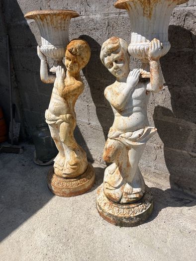 Two cherubs, early Georgian