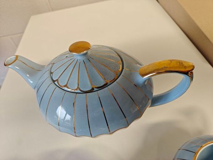 Elegant Vintage Sadler Baby Blue Tea Set
