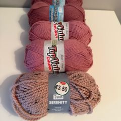 5 balls of blush pink yarn wool