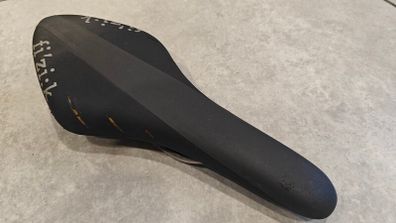 Fizik Arione R3 Regular Saddle (Kium Rails)