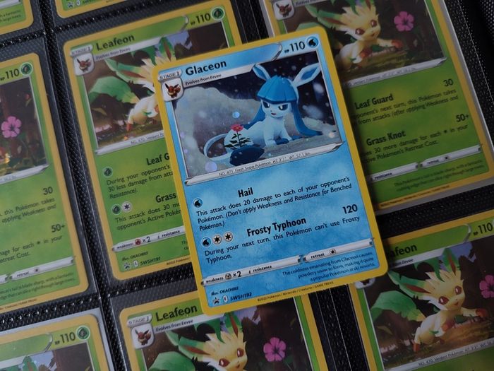 Glaceon ! Promo ! Holo ! Sword and Shield Era ! 2022 ! Pokemon Card ! Eeveelution !