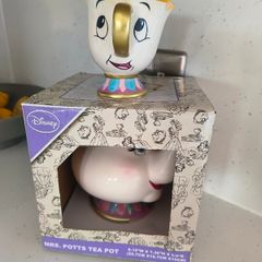 Mrs pots tea pot