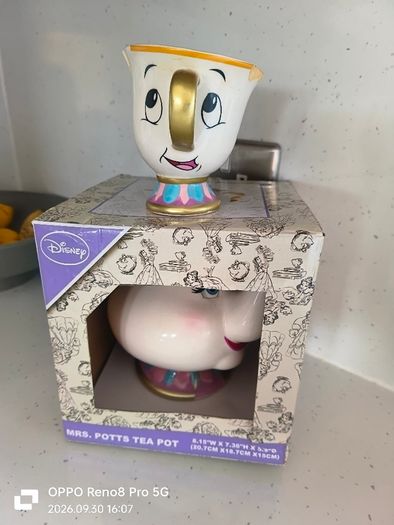 Mrs pots tea pot