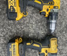 Dewalt drill set