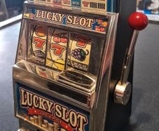 Mini slot machine