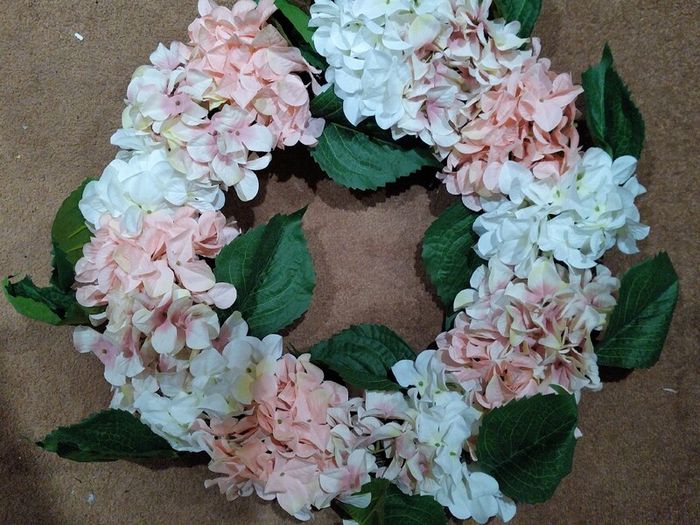 Beautiful Medium sized Artificial flower Wreath