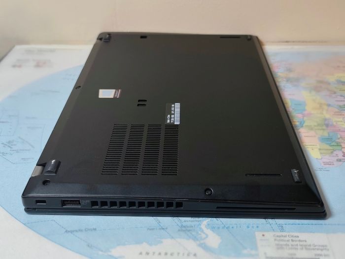 Lenovo ThinkPad X390 Intel i7 8th Gen | 16GB RAM | 256GB SSD | Windows 11 | Office 2021