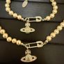 Pearl necklace and bracelet Image 2