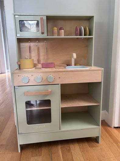 Little Dutch wooden toy kitchen