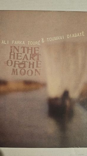 Ali Farka Toure & Toumani Diabate - In The Heart Of The Moon.