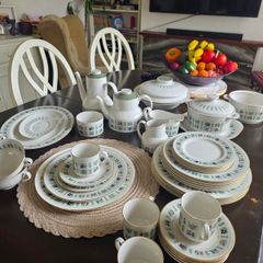 Royal Doulton Tapestry Fine China Dinner Set Made in England